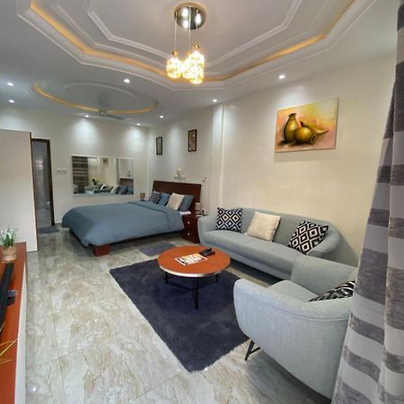Gilles Golden Palace Abomey-Calavi Esterno foto