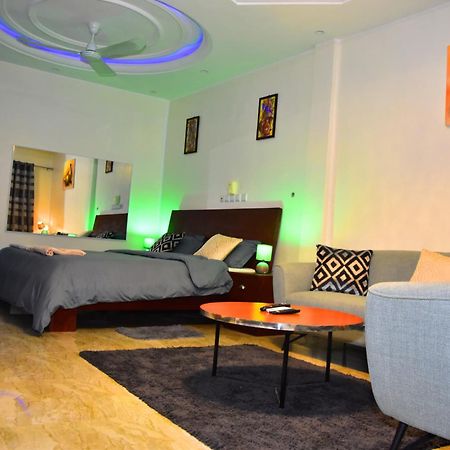 Gilles Golden Palace Abomey-Calavi Esterno foto